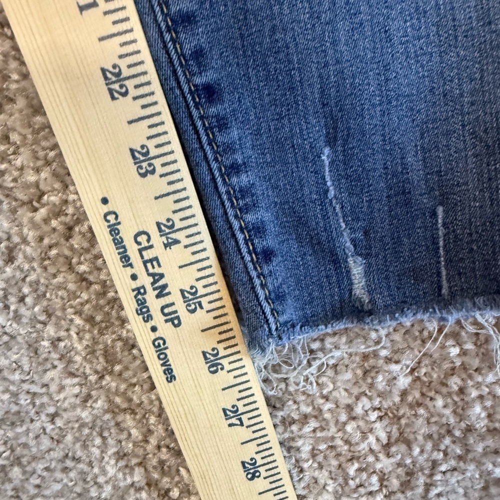 Denizen from Levi’s Mid Rise Skinny Jeans – Distressed Blue Denim 30 inch waist - Picture 3 of 6